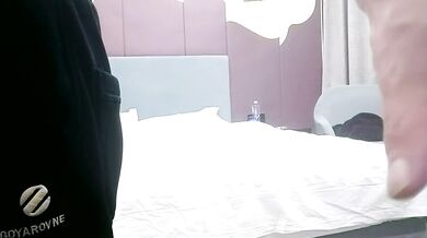 探花偷拍 龟先入洞_大神回归，极品19岁嫩妹，纯天然大奶子超赞，人气登顶花式爆操，撸管佳作